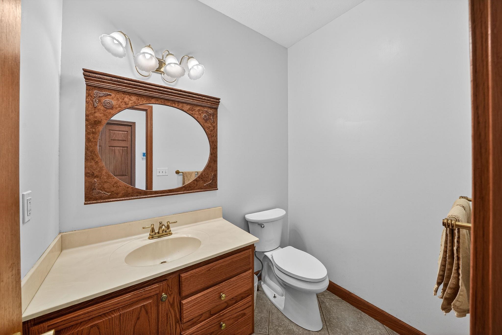 53660 Woodfield Lane Bristol IN 46507