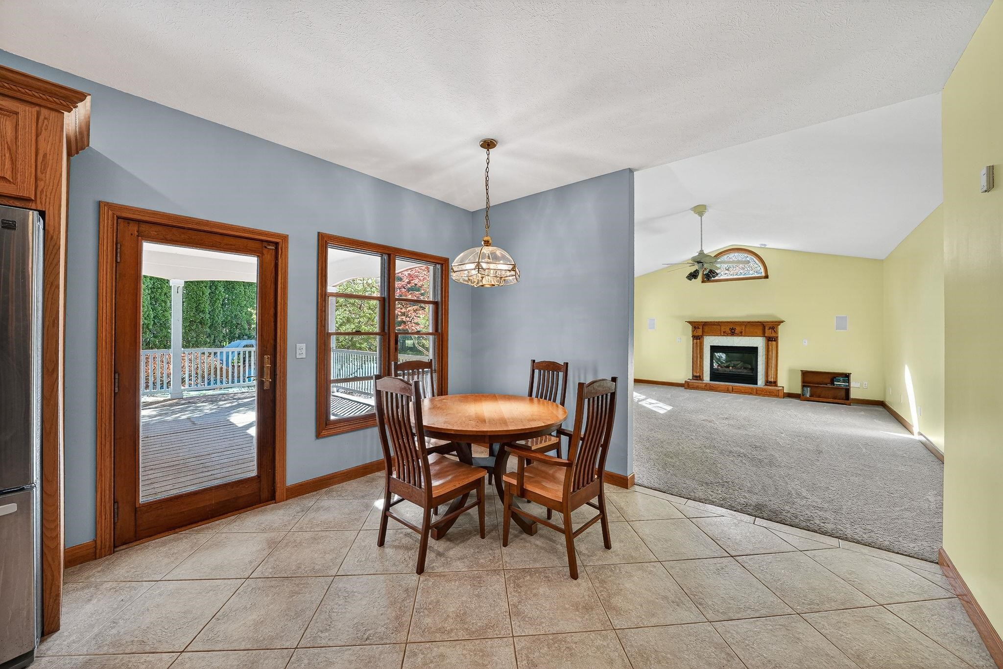 53660 Woodfield Lane Bristol IN 46507