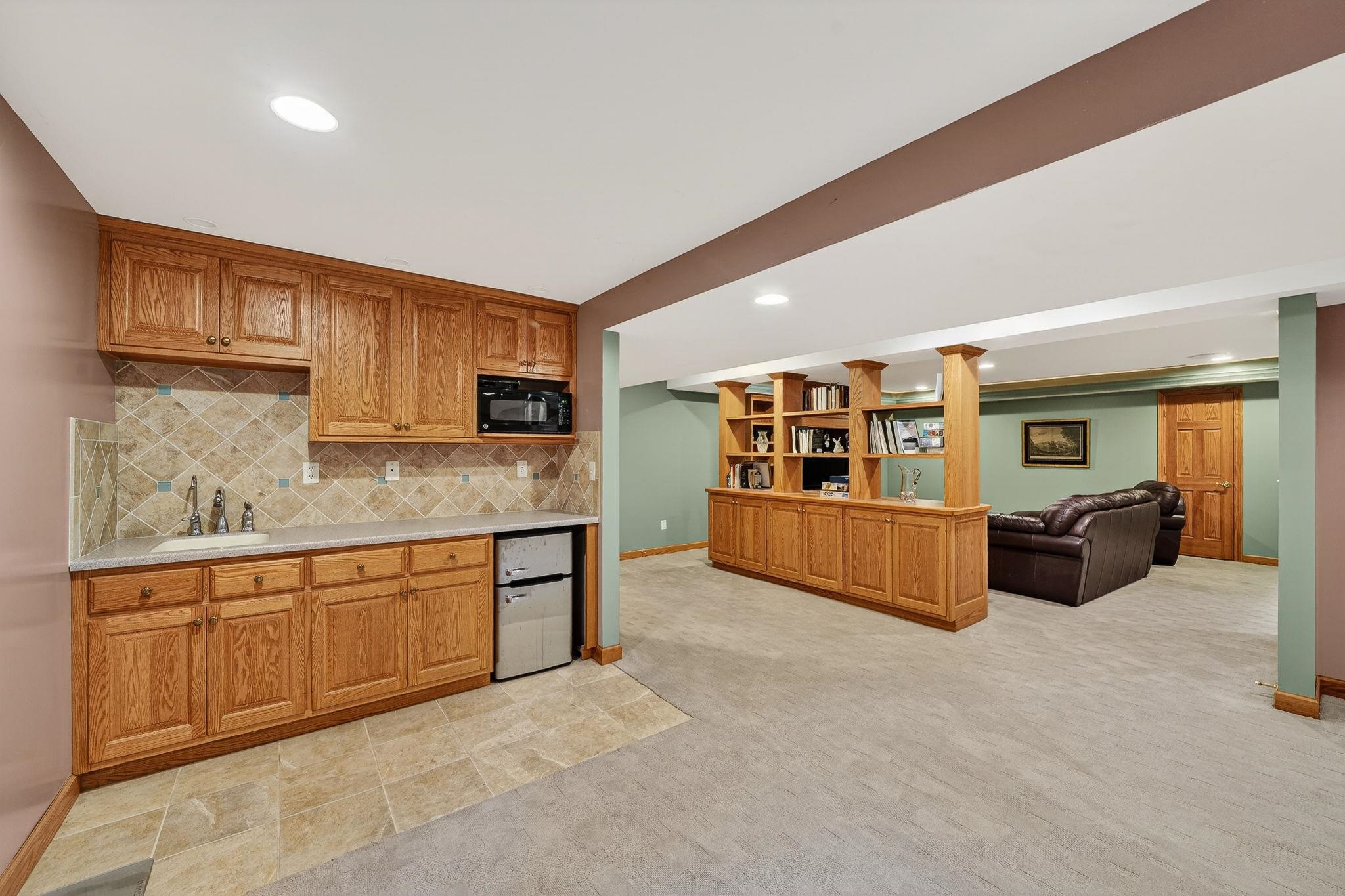 53660 Woodfield Lane Bristol IN 46507