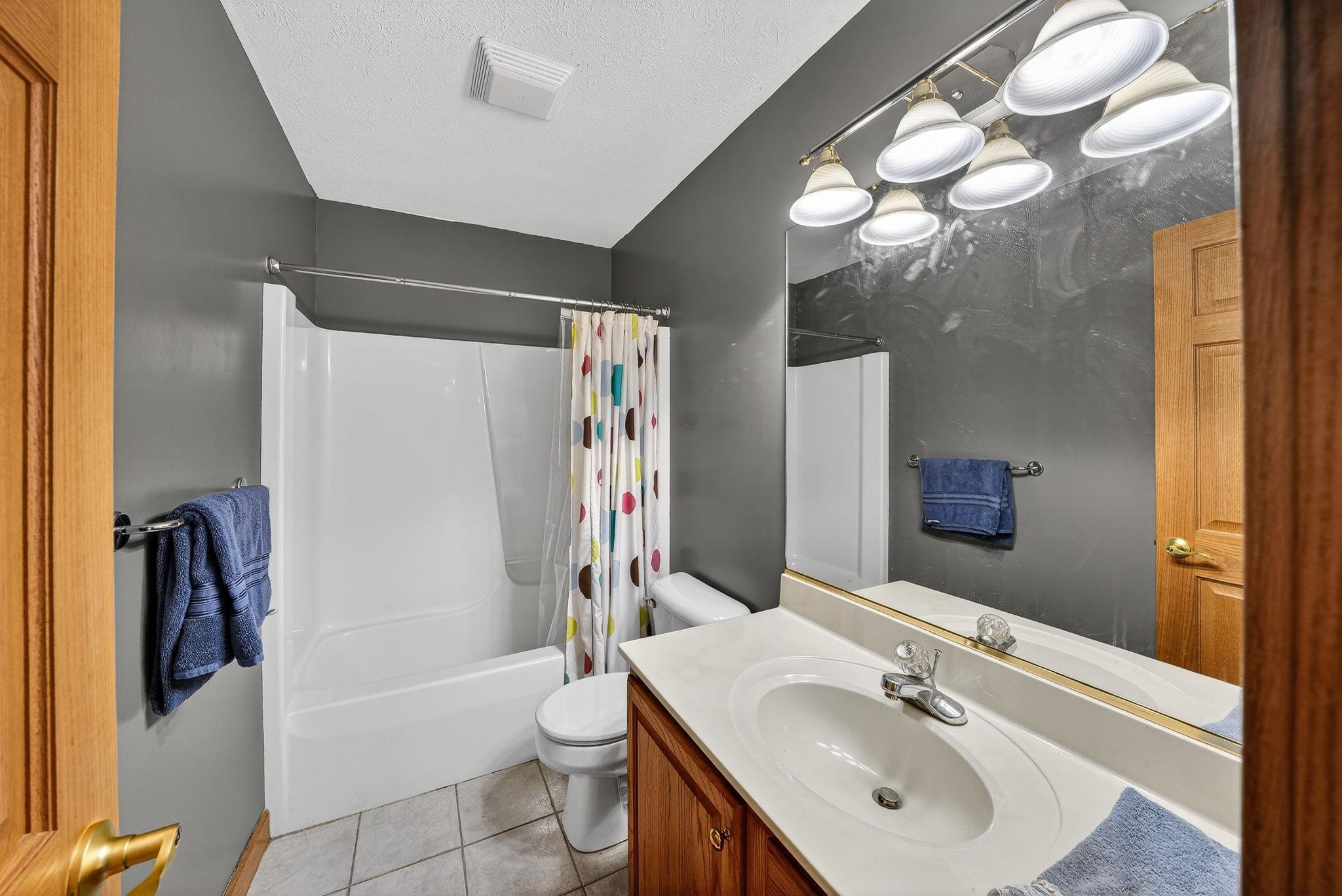 53660 Woodfield Lane Bristol IN 46507