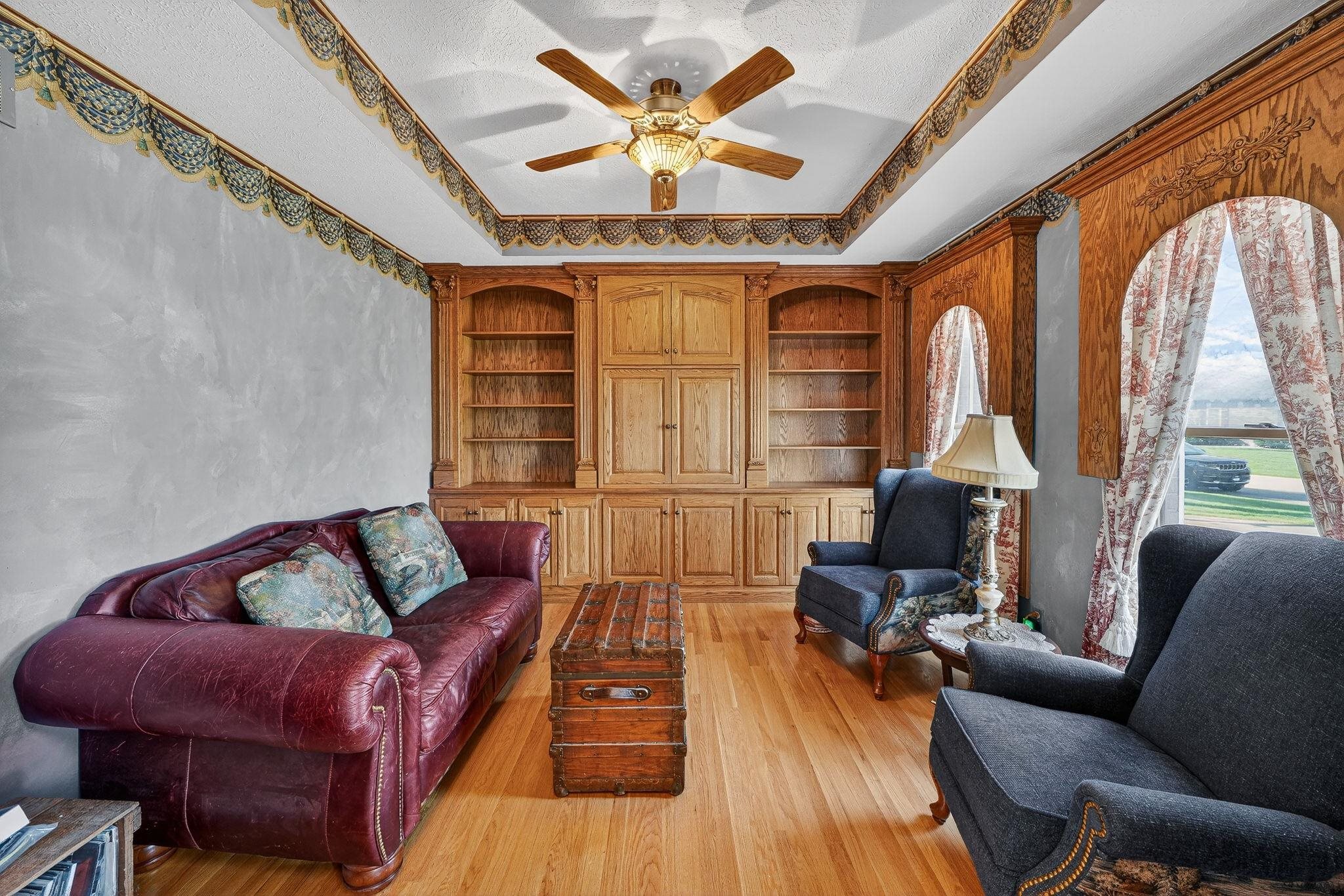 53660 Woodfield Lane Bristol IN 46507