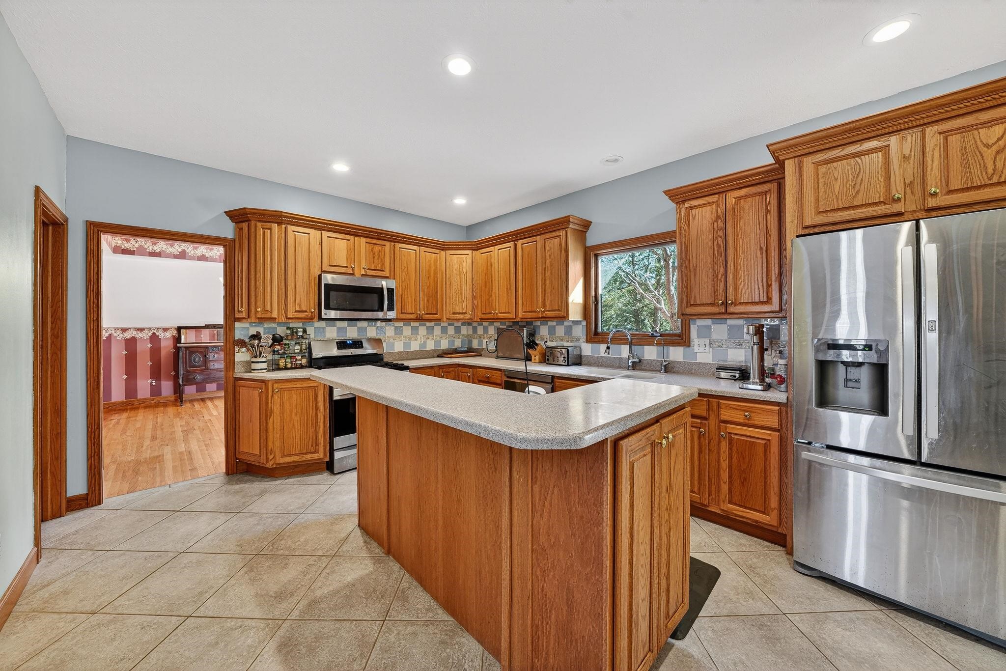 53660 Woodfield Lane Bristol IN 46507