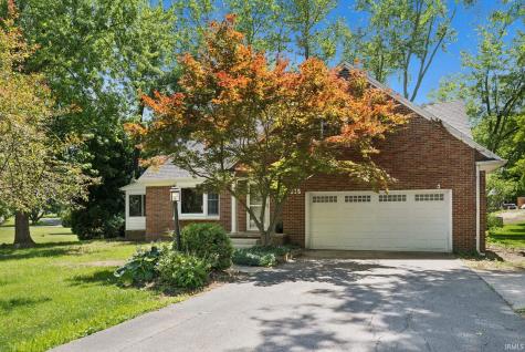 8315 Waterswolde Lane Fort Wayne IN 46825