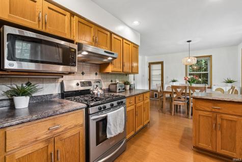 8315 Waterswolde Lane Fort Wayne IN 46825