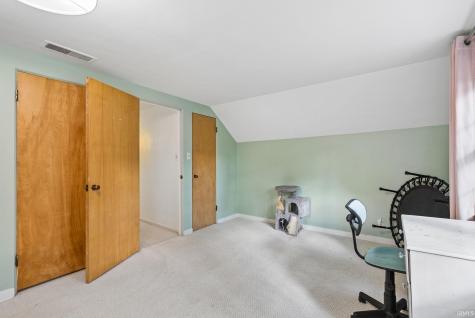 8315 Waterswolde Lane Fort Wayne IN 46825