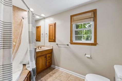 8315 Waterswolde Lane Fort Wayne IN 46825