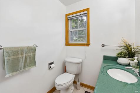 8315 Waterswolde Lane Fort Wayne IN 46825
