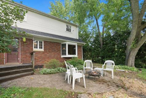 8315 Waterswolde Lane Fort Wayne IN 46825
