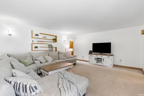 8315 Waterswolde Lane Fort Wayne IN 46825