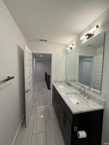 575 Sandringham Pass Fort Wayne IN 46845