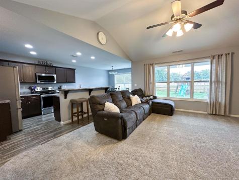 7805 W Frankie Drive Yorktown IN 47396
