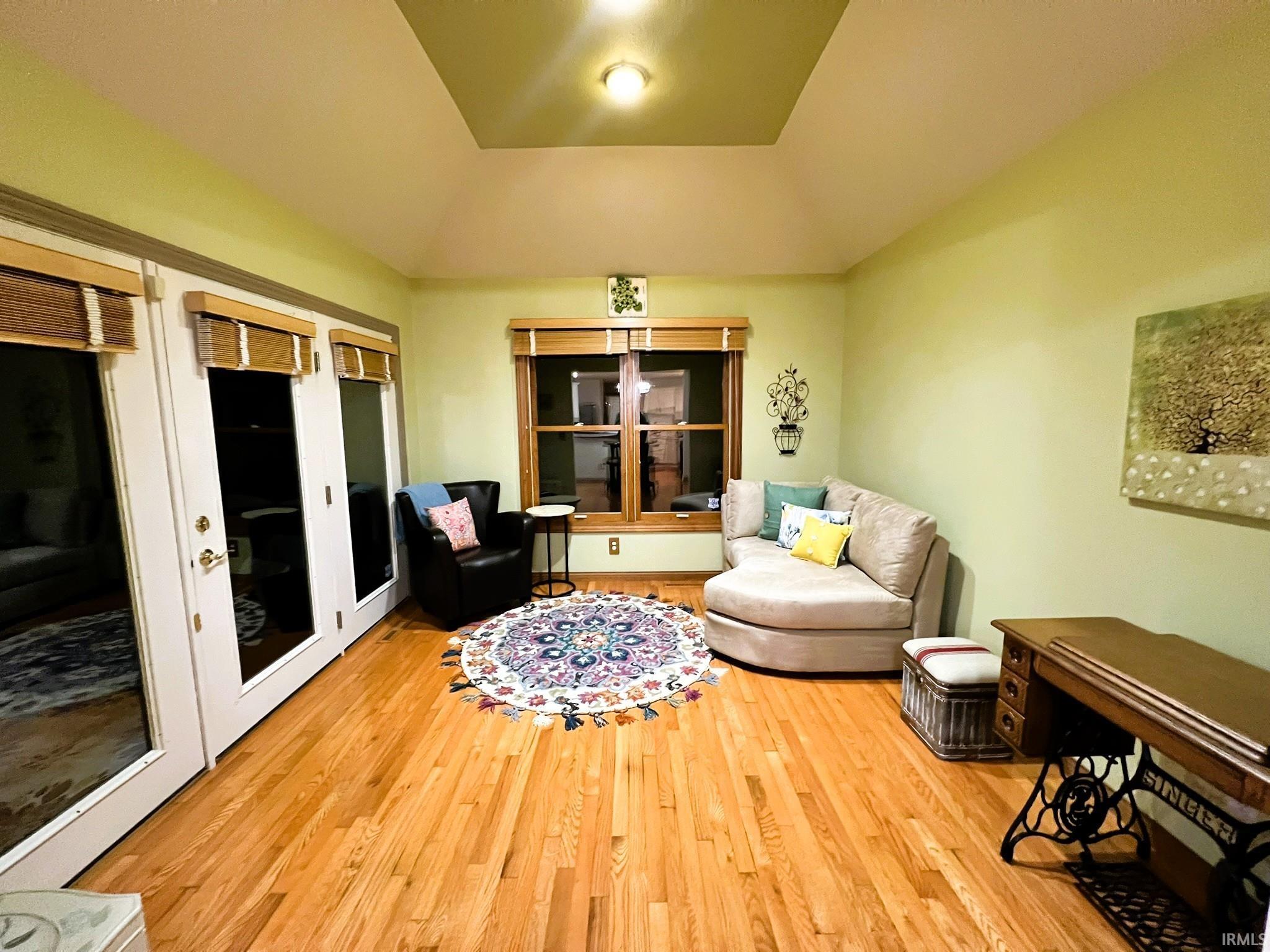 1606 Pine Top Trace Mishawaka IN 46545
