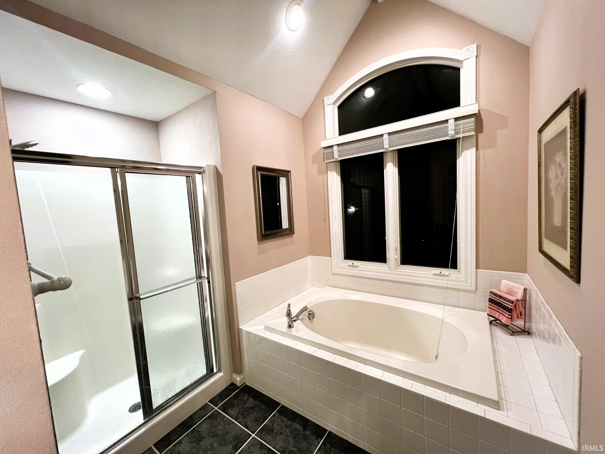 1606 Pine Top Trace Mishawaka IN 46545