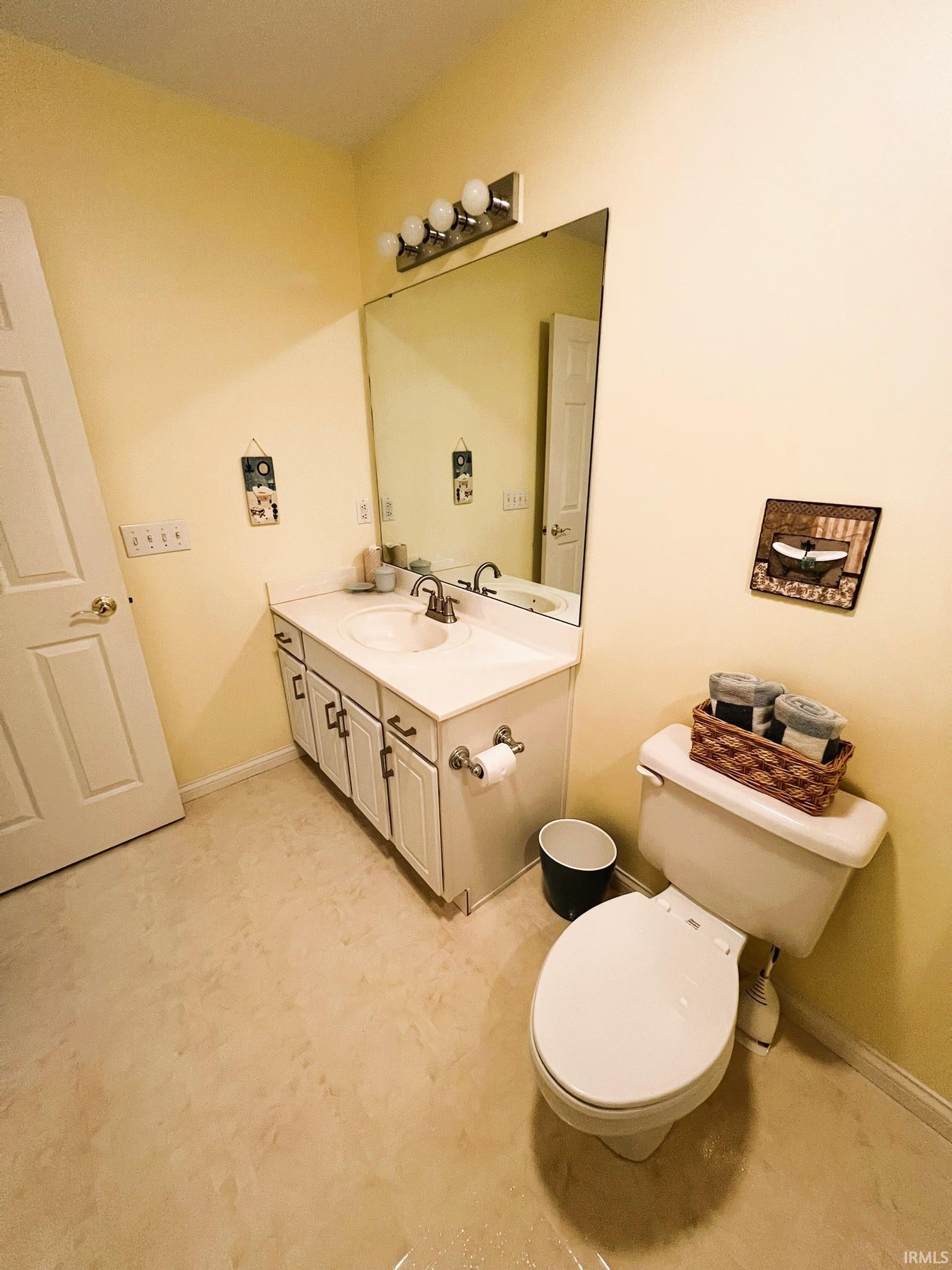 1606 Pine Top Trace Mishawaka IN 46545