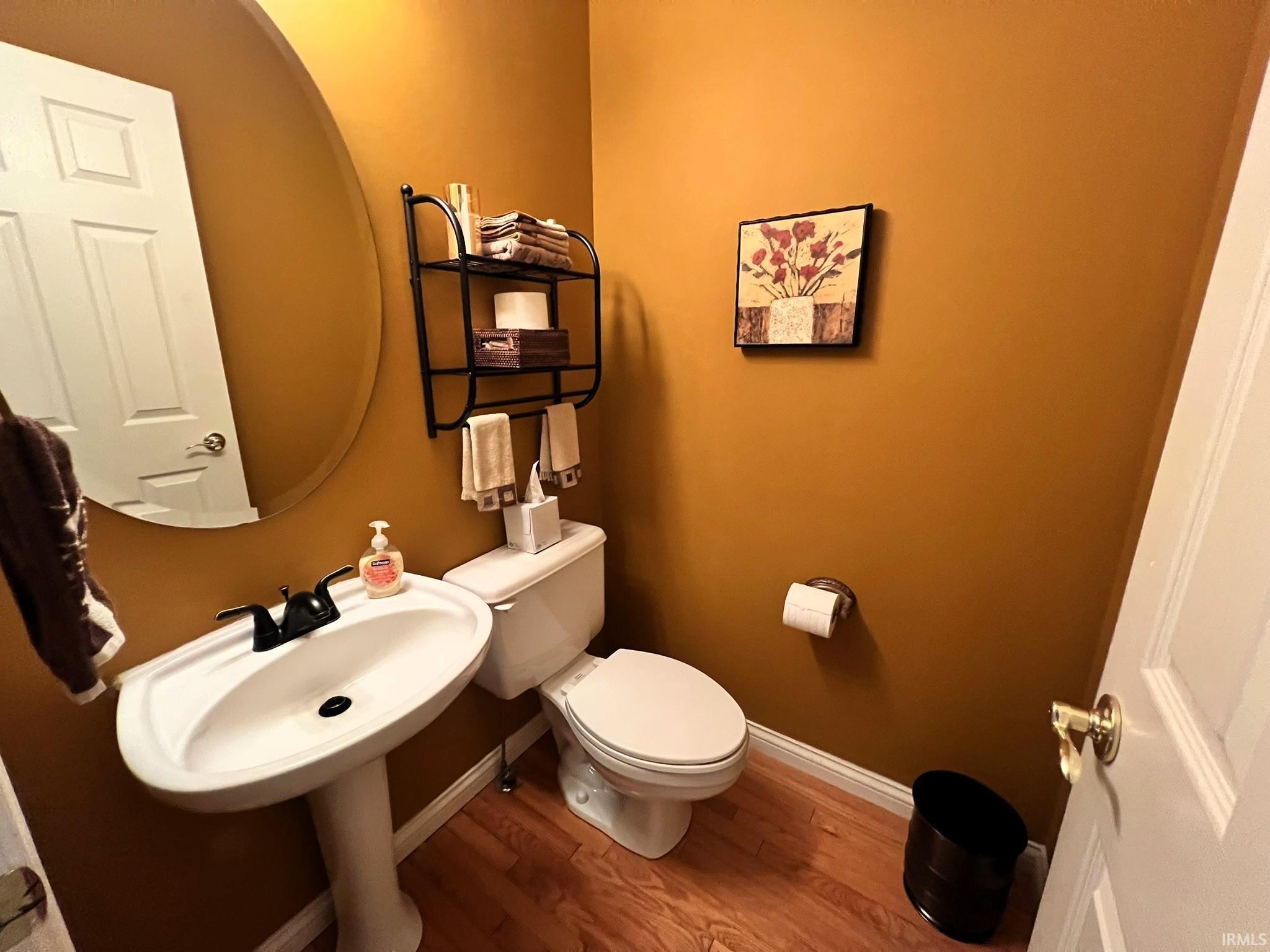 1606 Pine Top Trace Mishawaka IN 46545