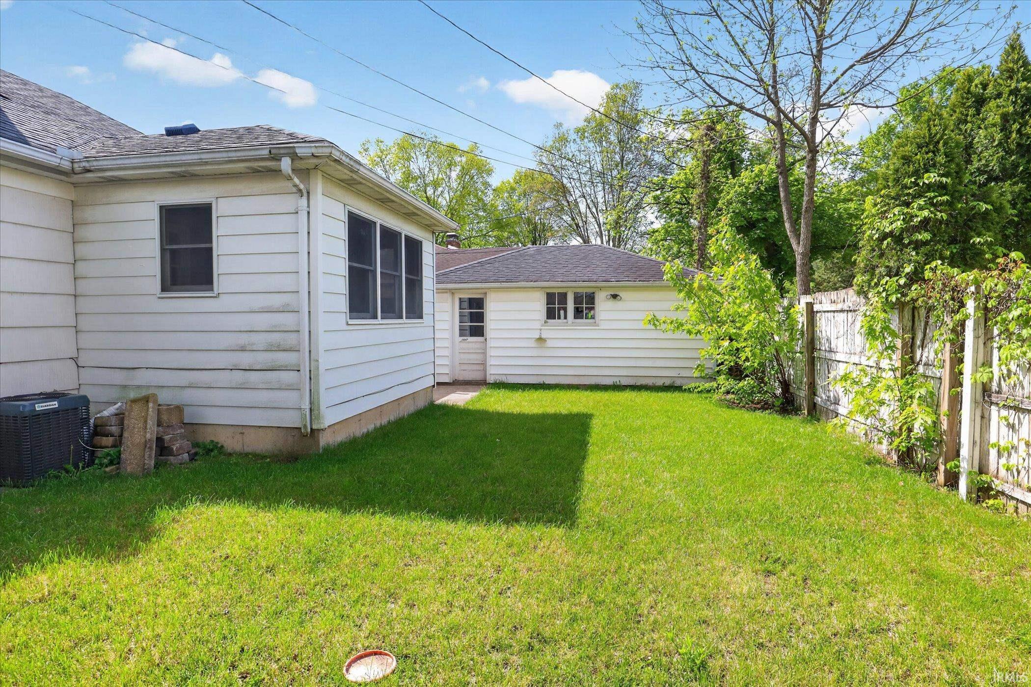 1903 Kessler Boulevard South Bend IN 46616
