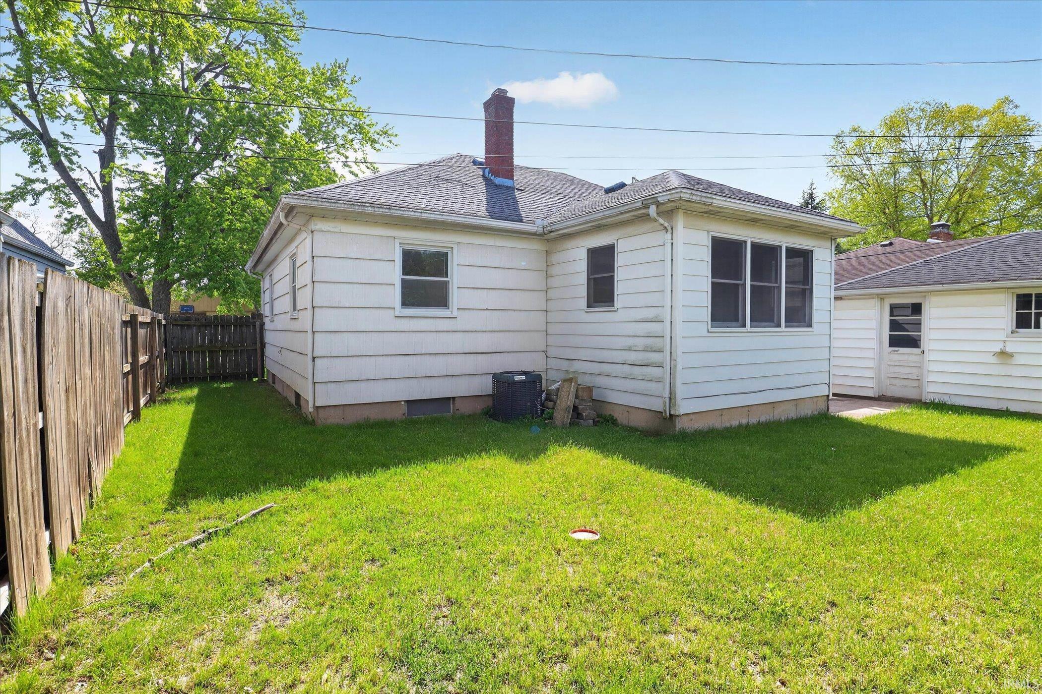 1903 Kessler Boulevard South Bend IN 46616