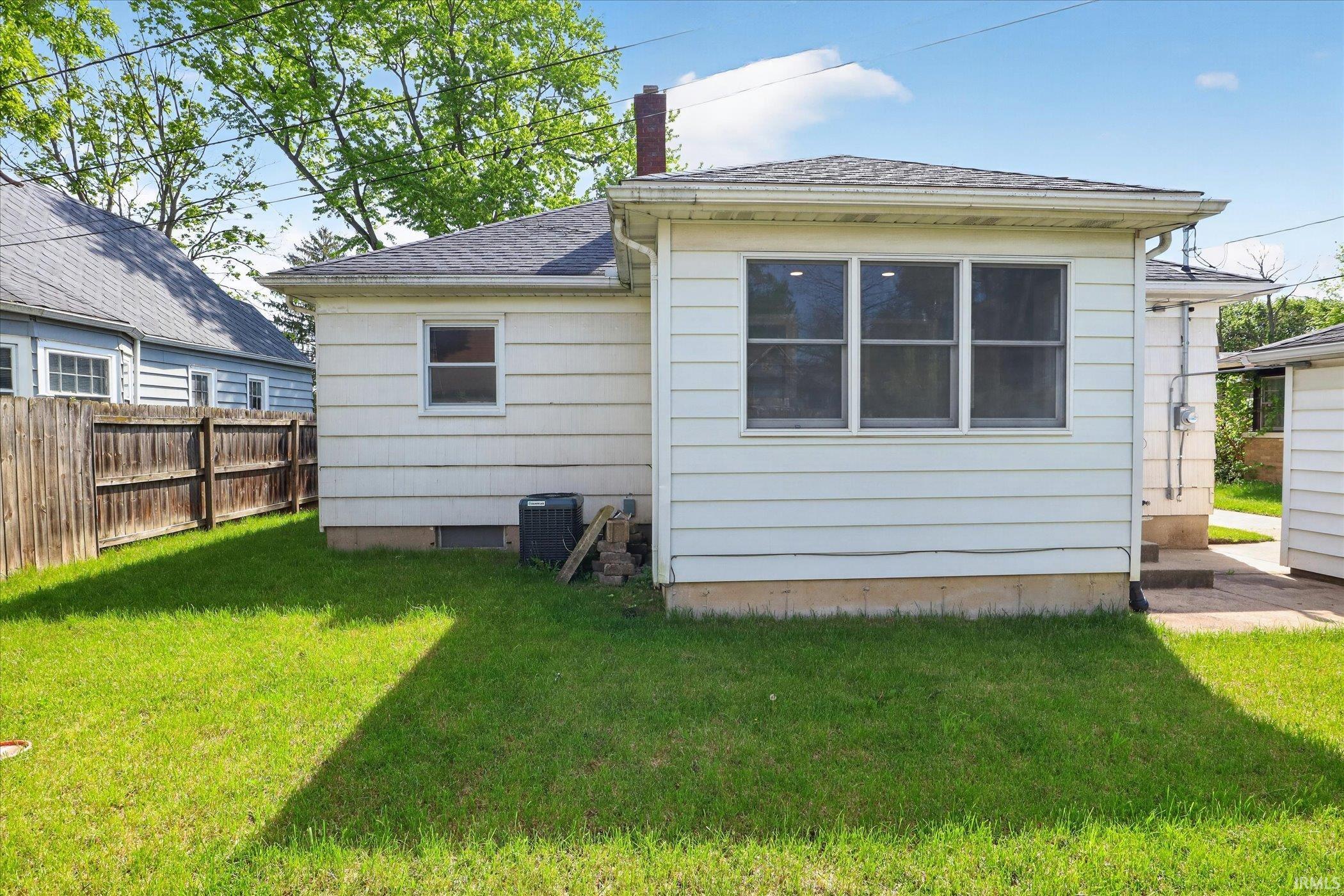 1903 Kessler Boulevard South Bend IN 46616