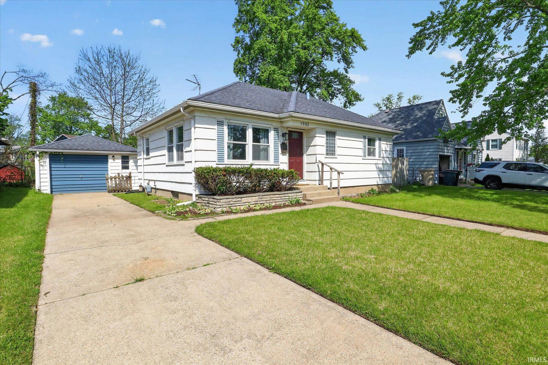 1903 Kessler Boulevard South Bend IN 46616