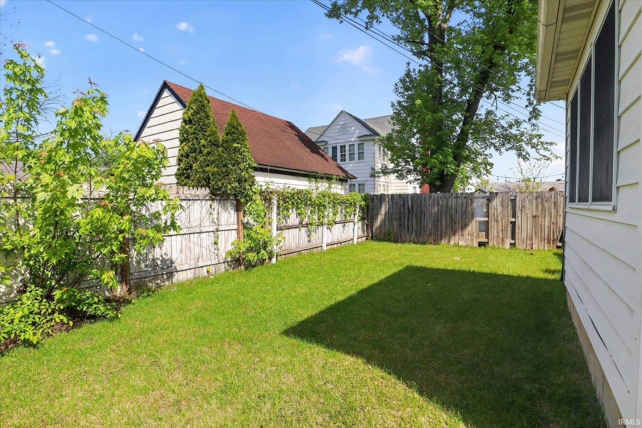 1903 Kessler Boulevard South Bend IN 46616