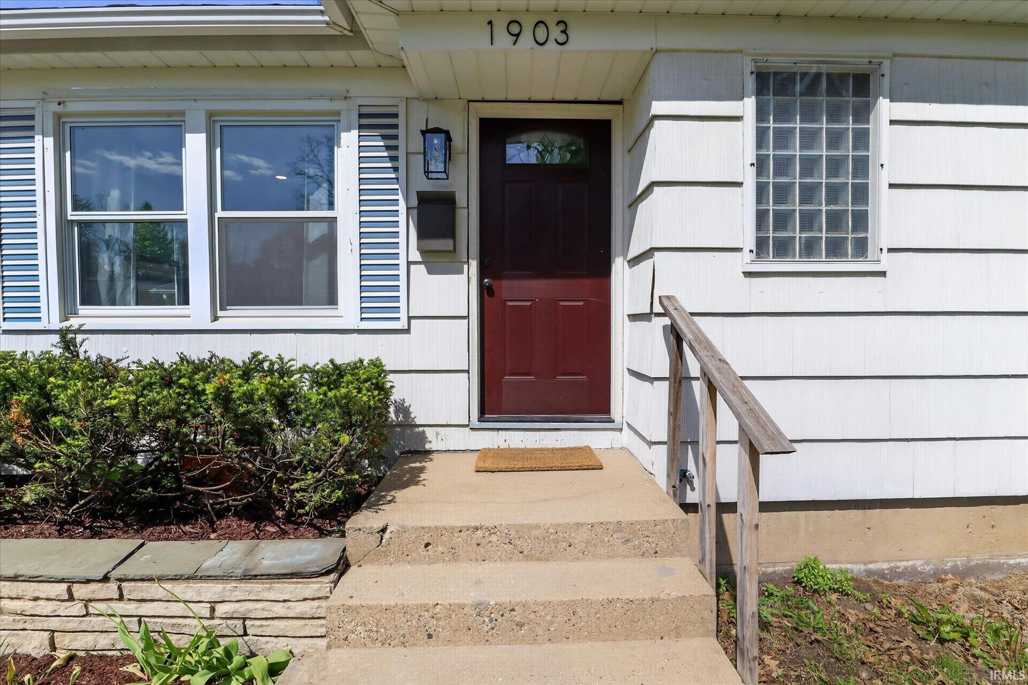1903 Kessler Boulevard South Bend IN 46616