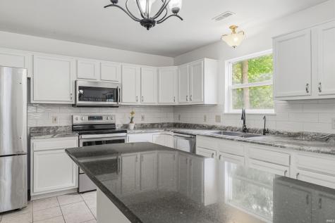 1607 Bear Claw Lane Fort Wayne IN 46845