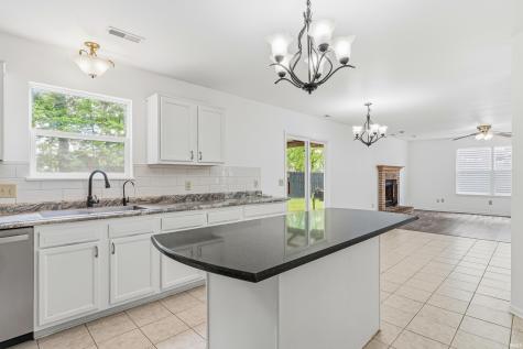 1607 Bear Claw Lane Fort Wayne IN 46845
