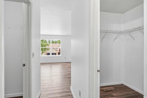 1607 Bear Claw Lane Fort Wayne IN 46845
