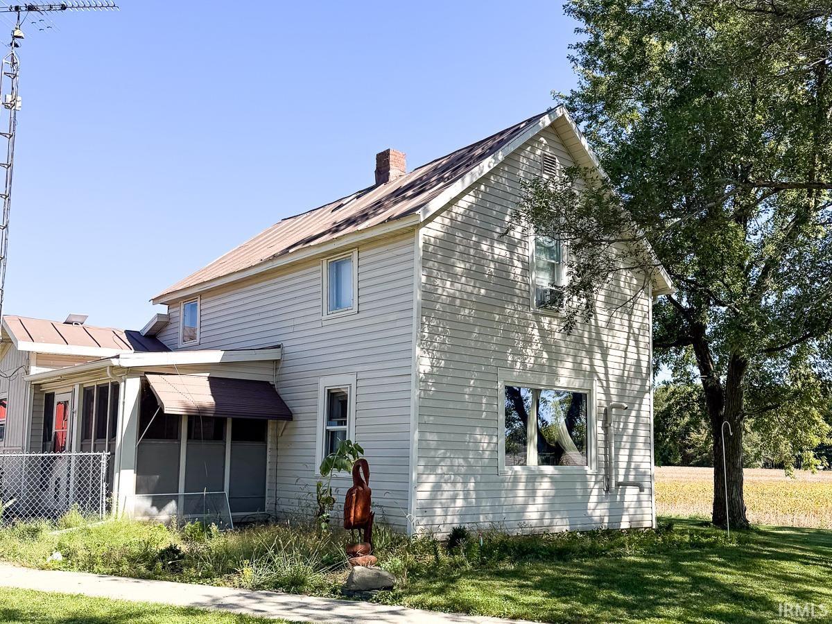 2640 E 300 N Winchester IN 47394