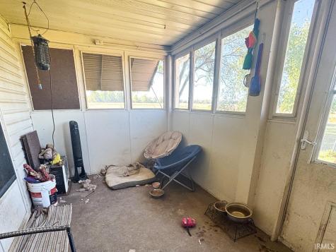 2640 E 300 N Winchester IN 47394