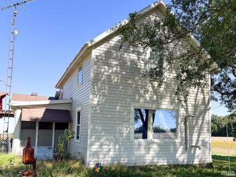 2640 E 300 N Winchester IN 47394