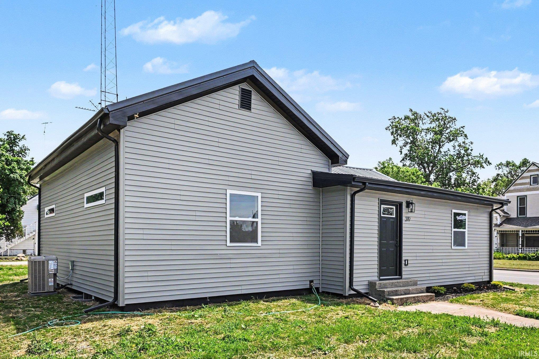 319 S Indiana Street Warsaw IN 46580