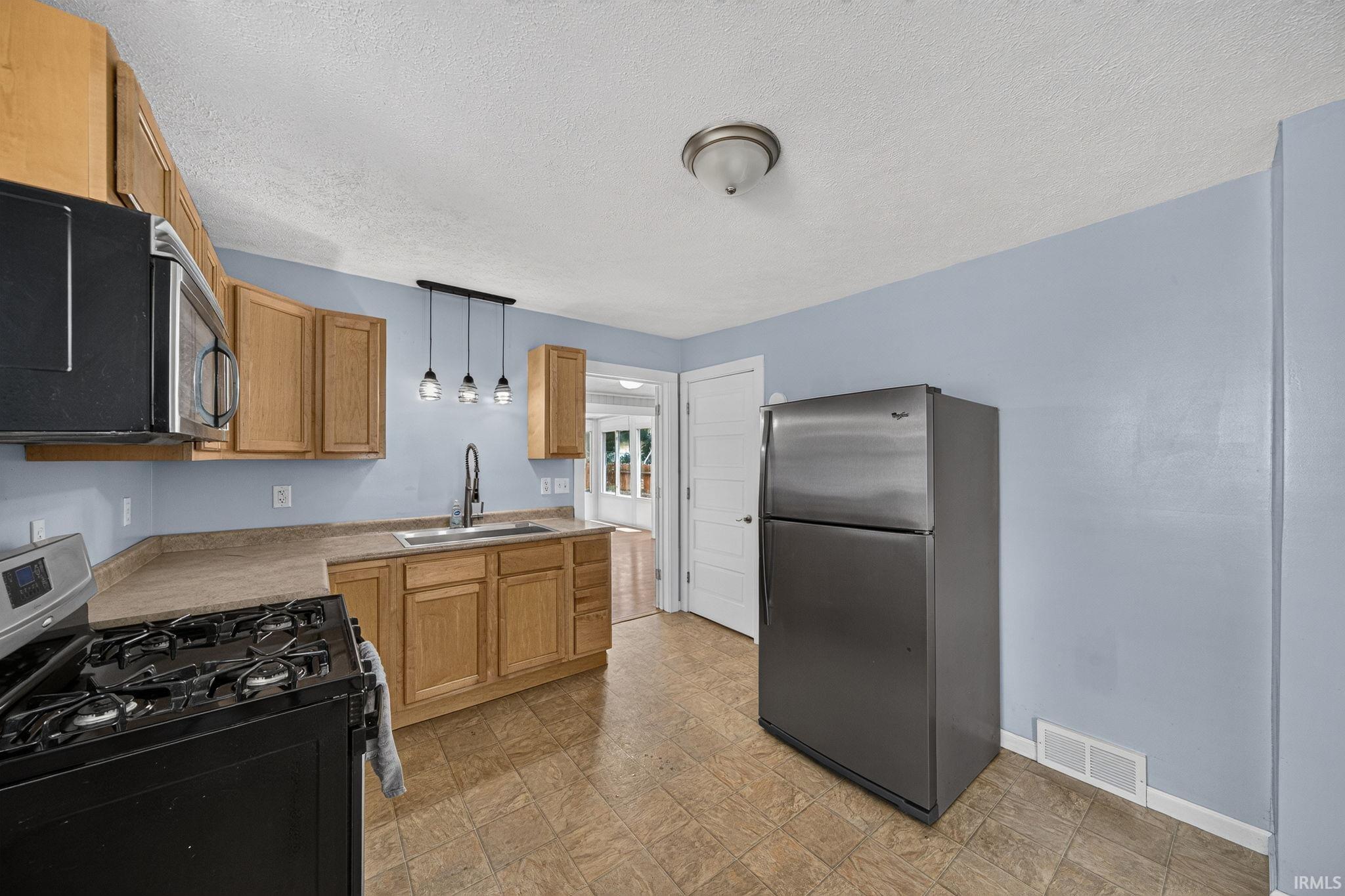 208 S Virgil Street Mishawaka IN 46544