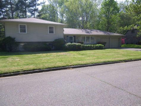 516 Holly Hill Drive Evansville IN 47710
