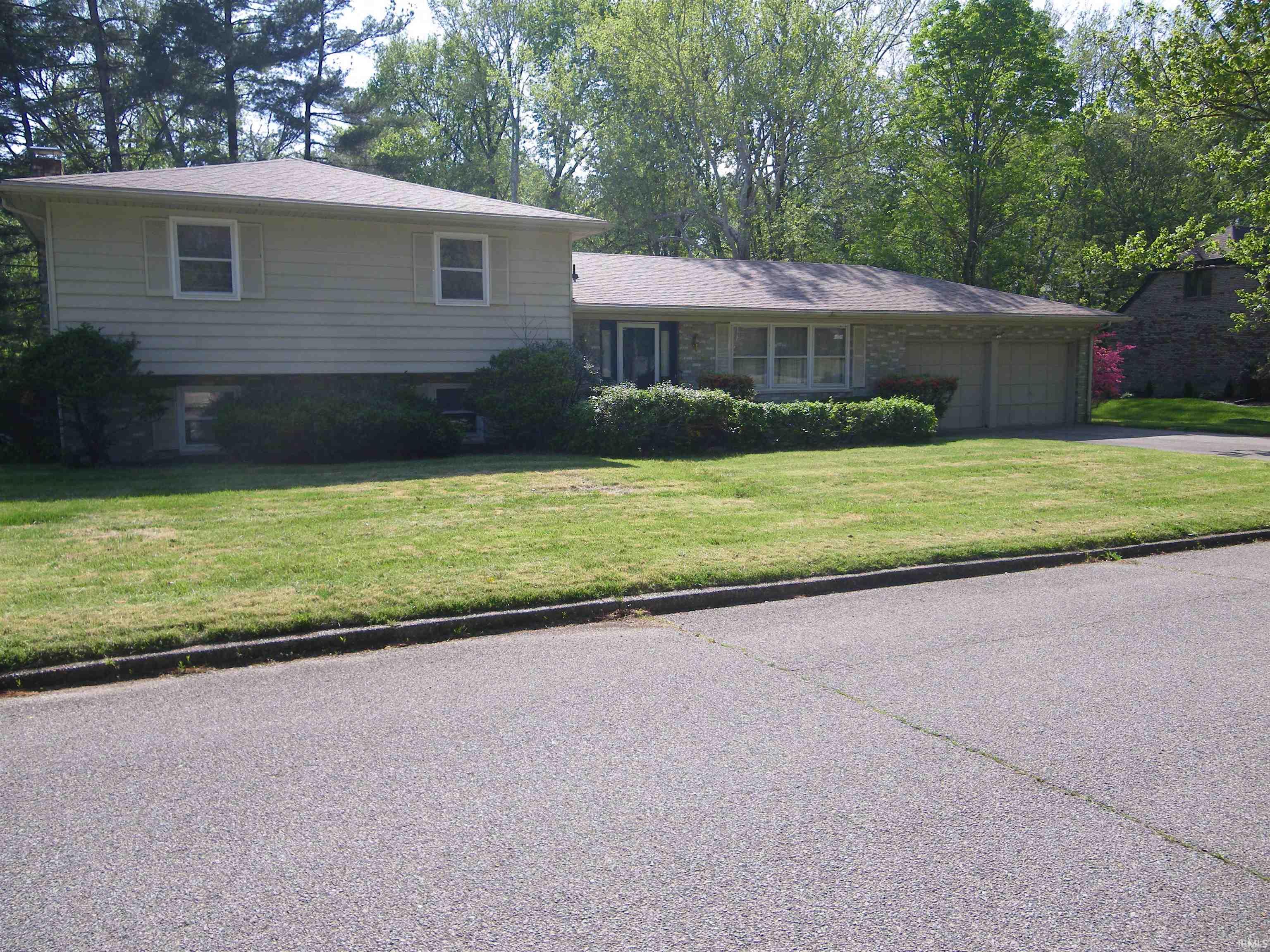 516 Holly Hill Drive Evansville IN 47710