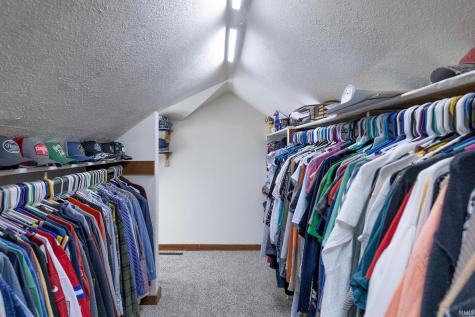 55828 Nursery Avenue Mishawaka IN 46545