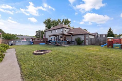 55828 Nursery Avenue Mishawaka IN 46545