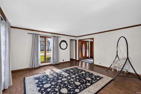 55828 Nursery Avenue Mishawaka IN 46545