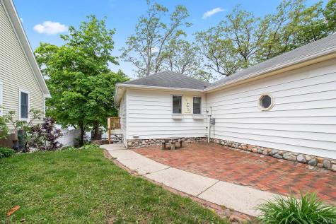 1120 Ln 210 Hamilton Lake Hamilton IN 46742