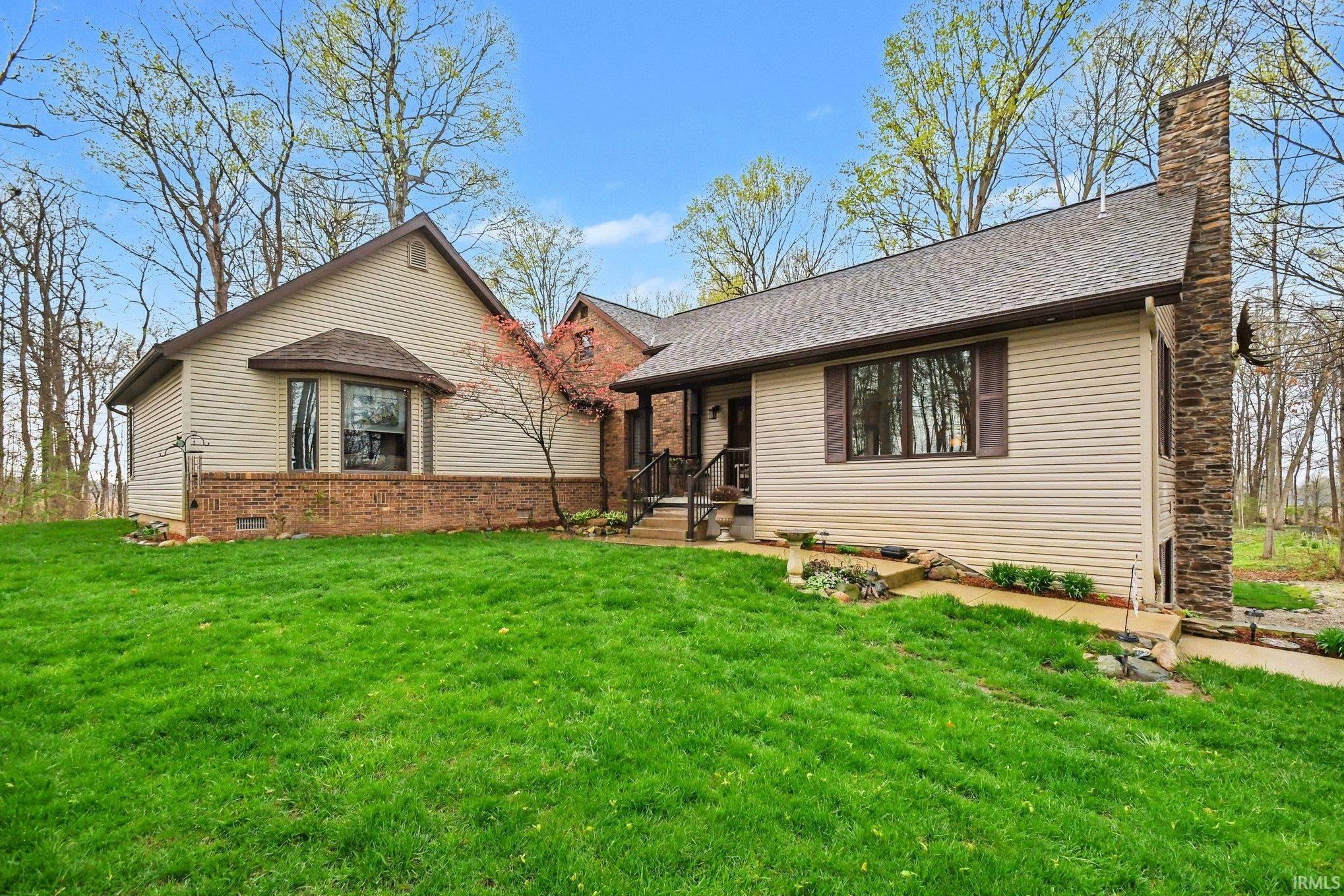 2552 N 325 E Road Warsaw IN 46582