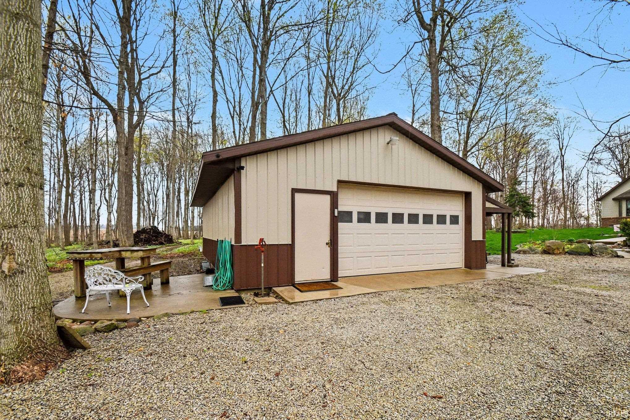 2552 N 325 E Road Warsaw IN 46582