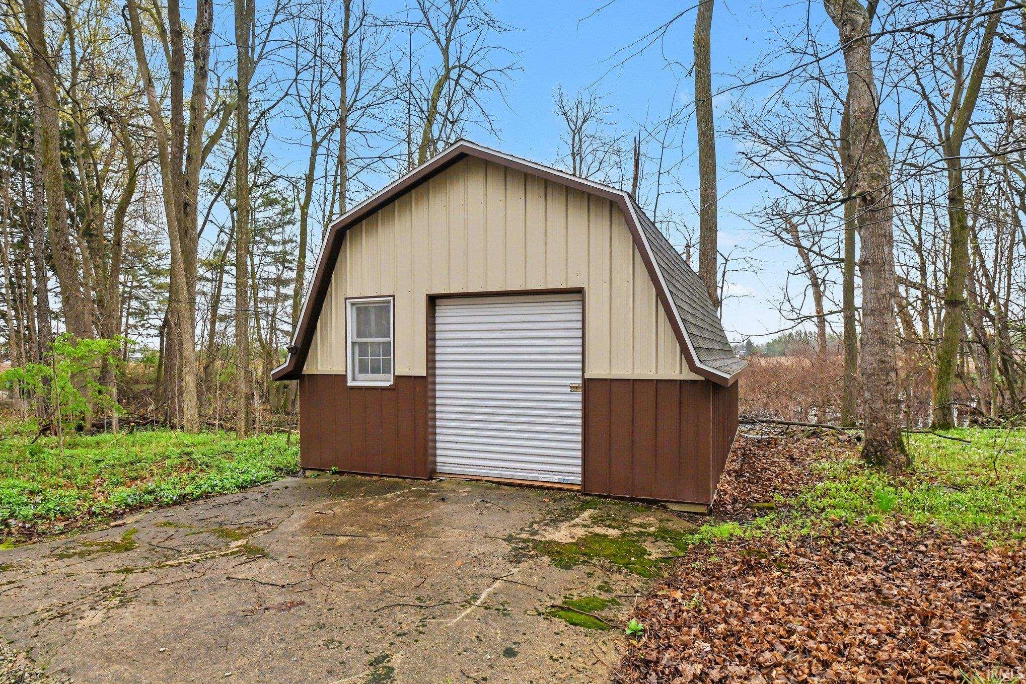 2552 N 325 E Road Warsaw IN 46582