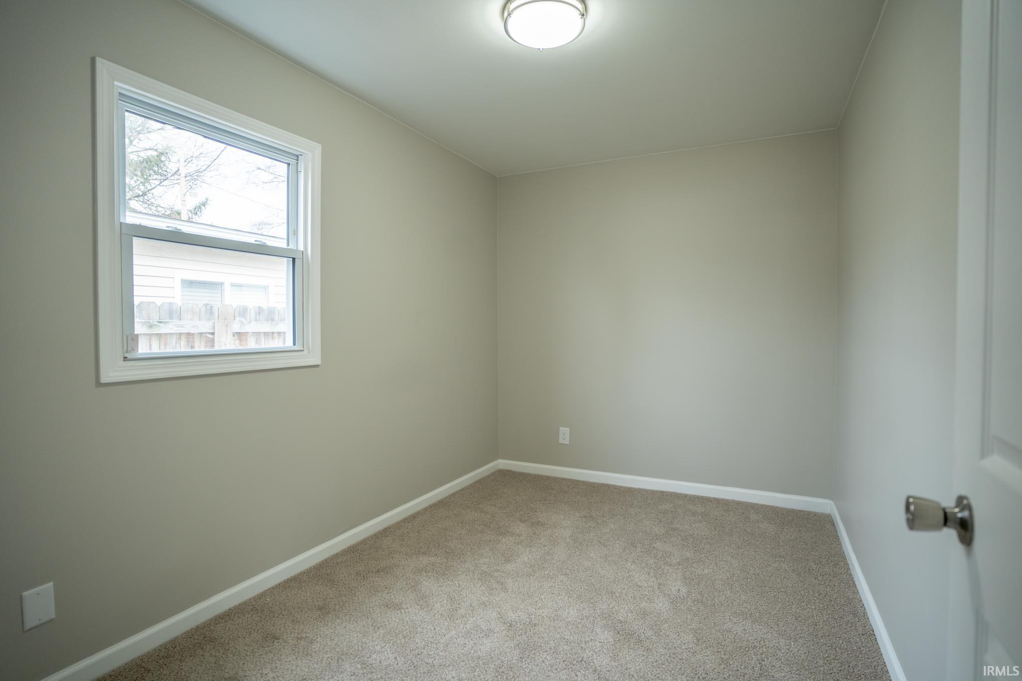 918 SW Dale Street Mishawaka IN 46544