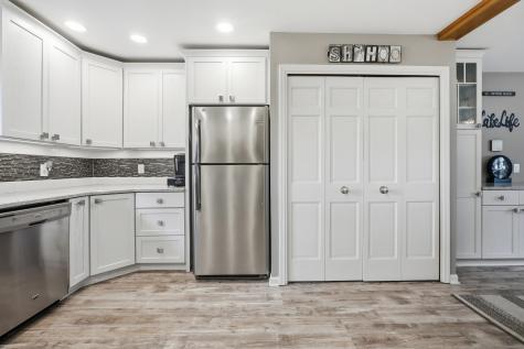 55 Lane 301c Barton Lake Fremont IN 46737