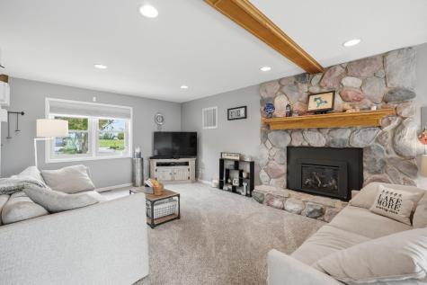 55 Lane 301c Barton Lake Fremont IN 46737