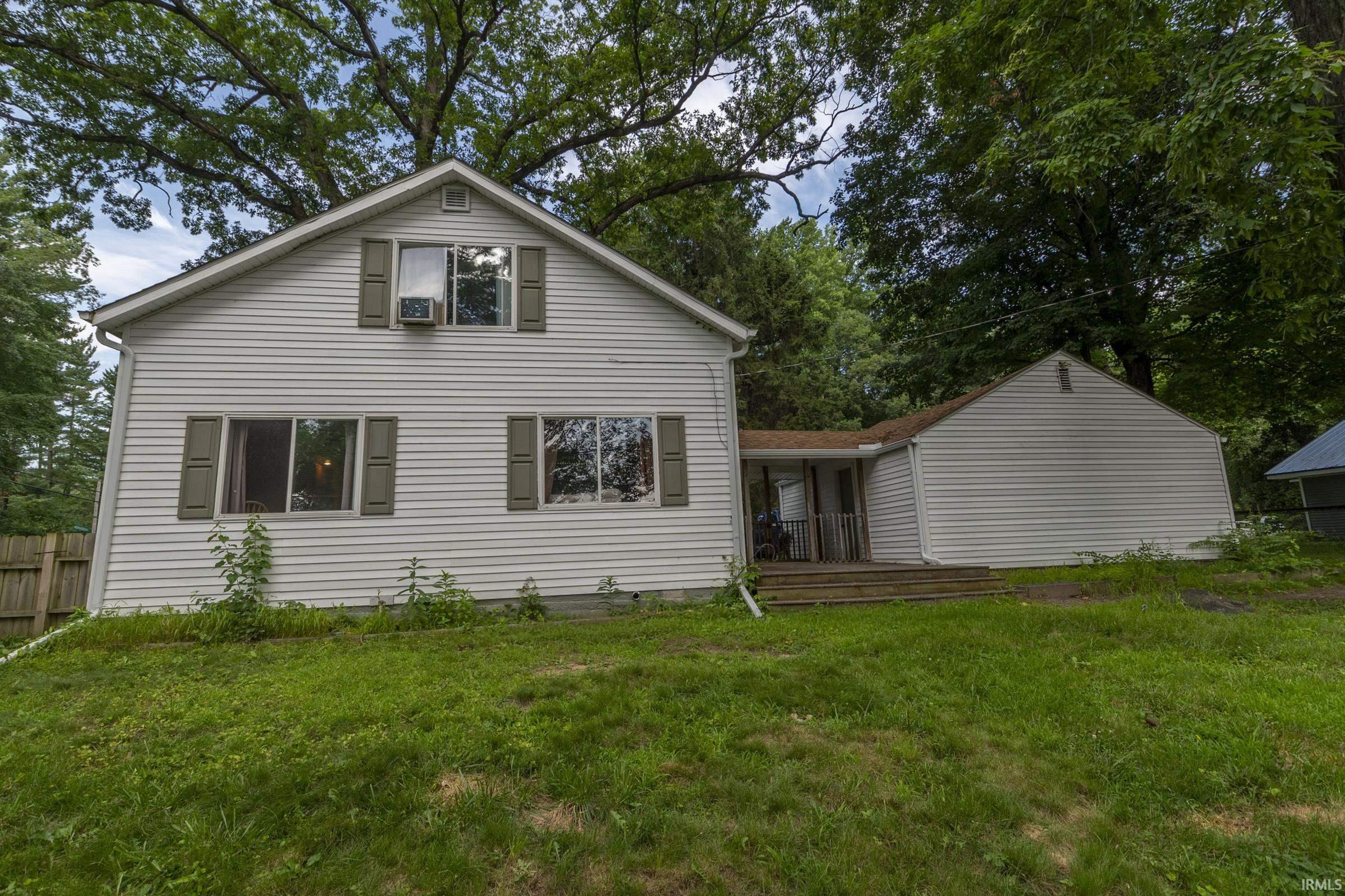 54514 Norwood Drive South Bend IN 46628