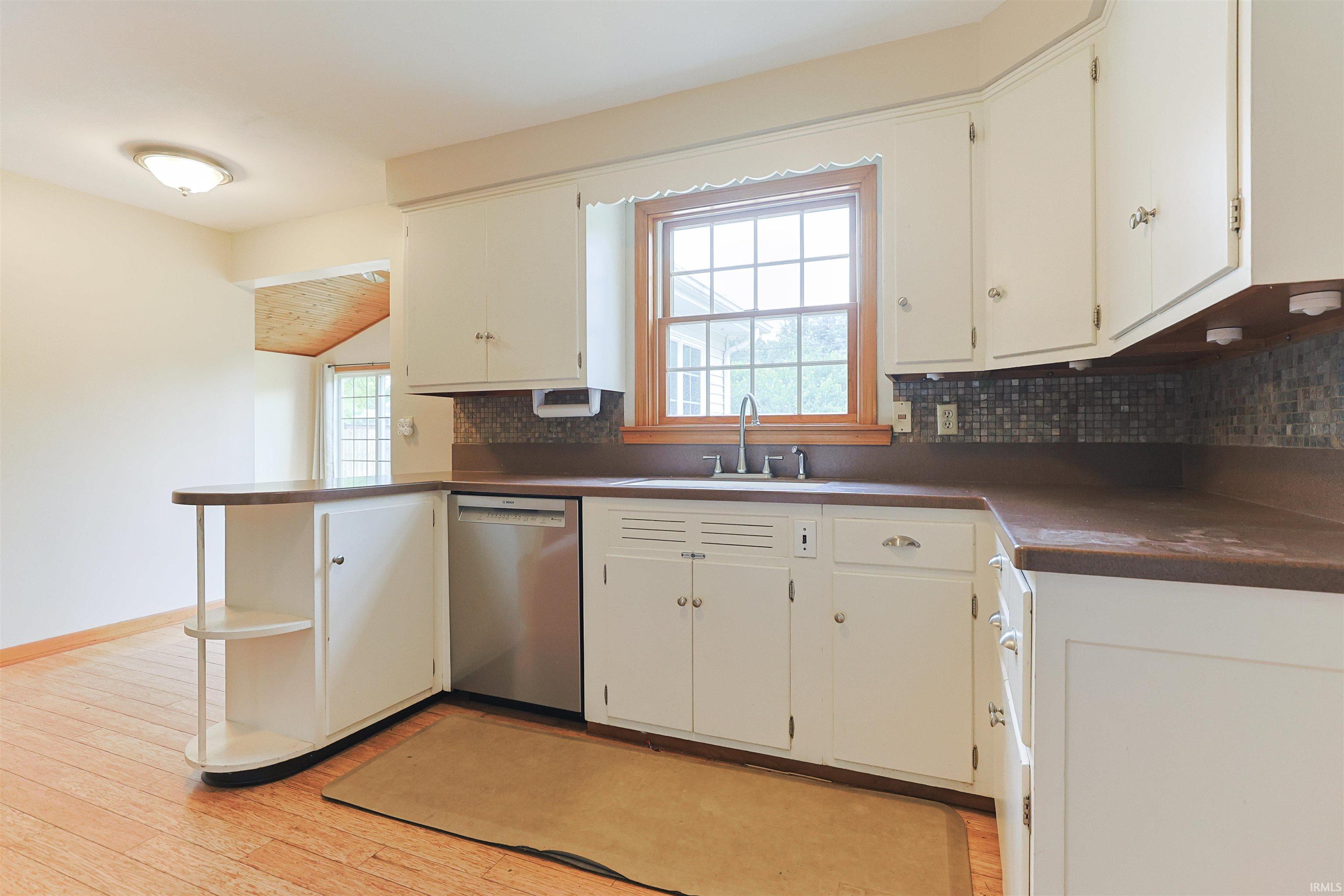 1609 Hoover Avenue South Bend IN 46615