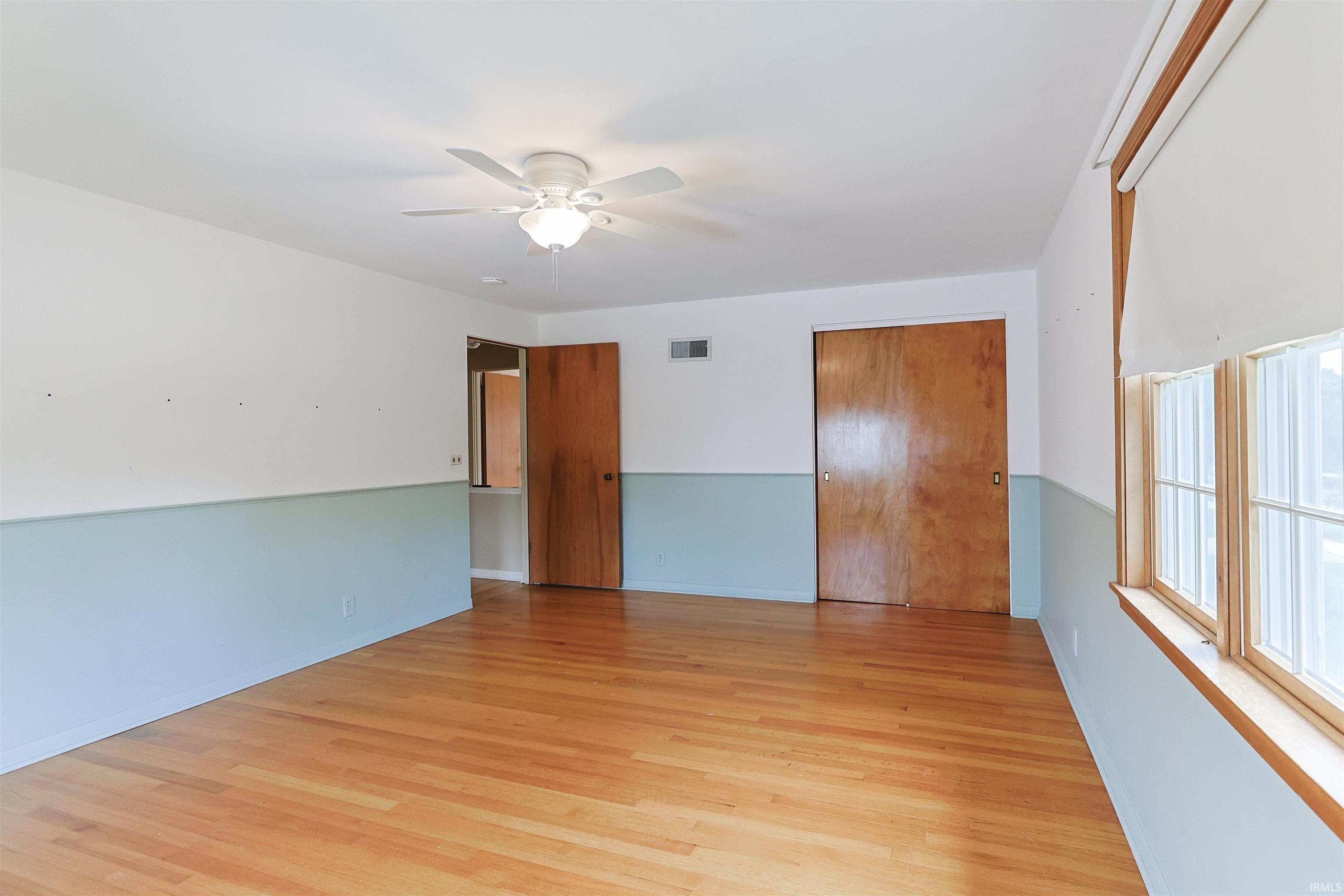 1609 Hoover Avenue South Bend IN 46615