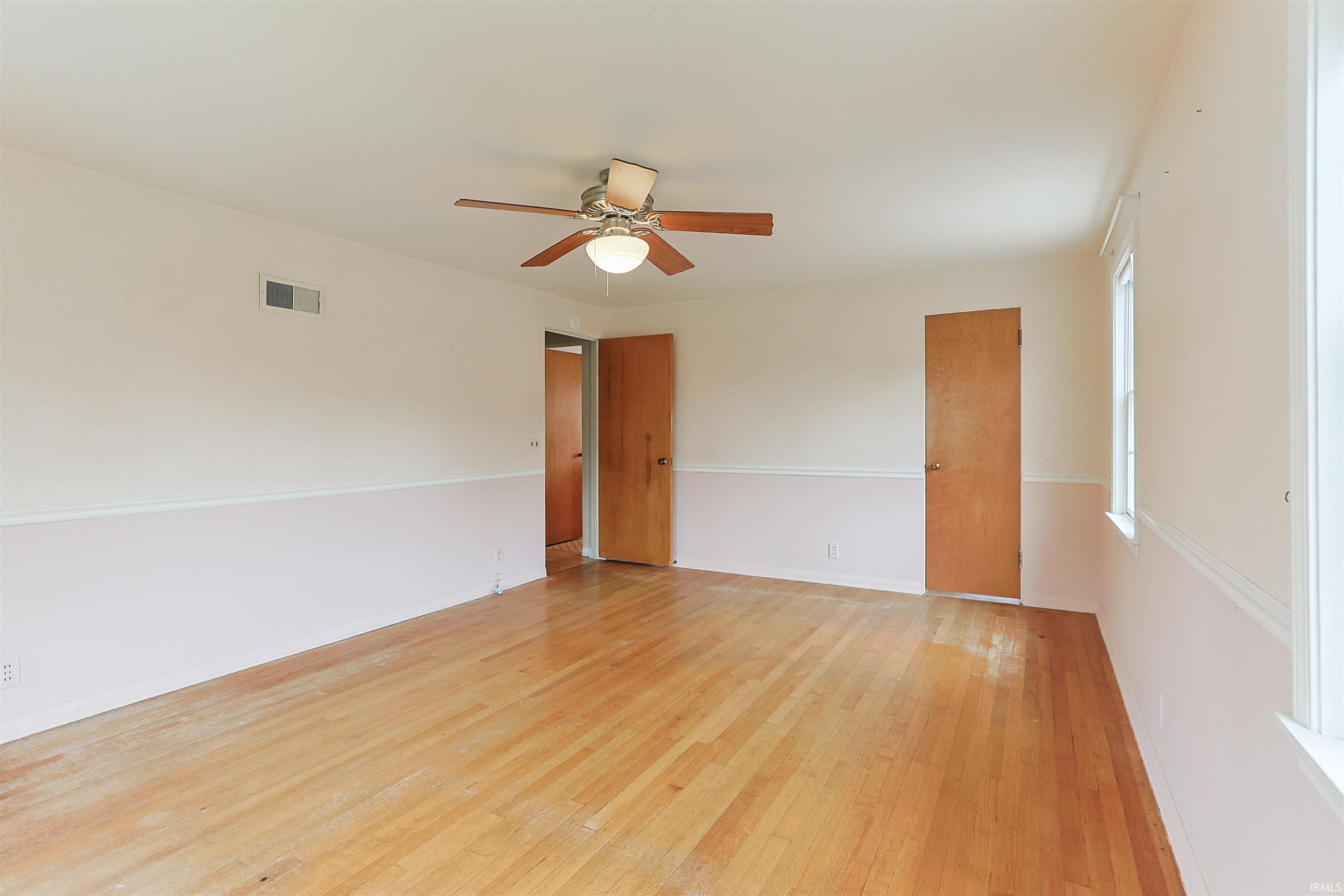 1609 Hoover Avenue South Bend IN 46615