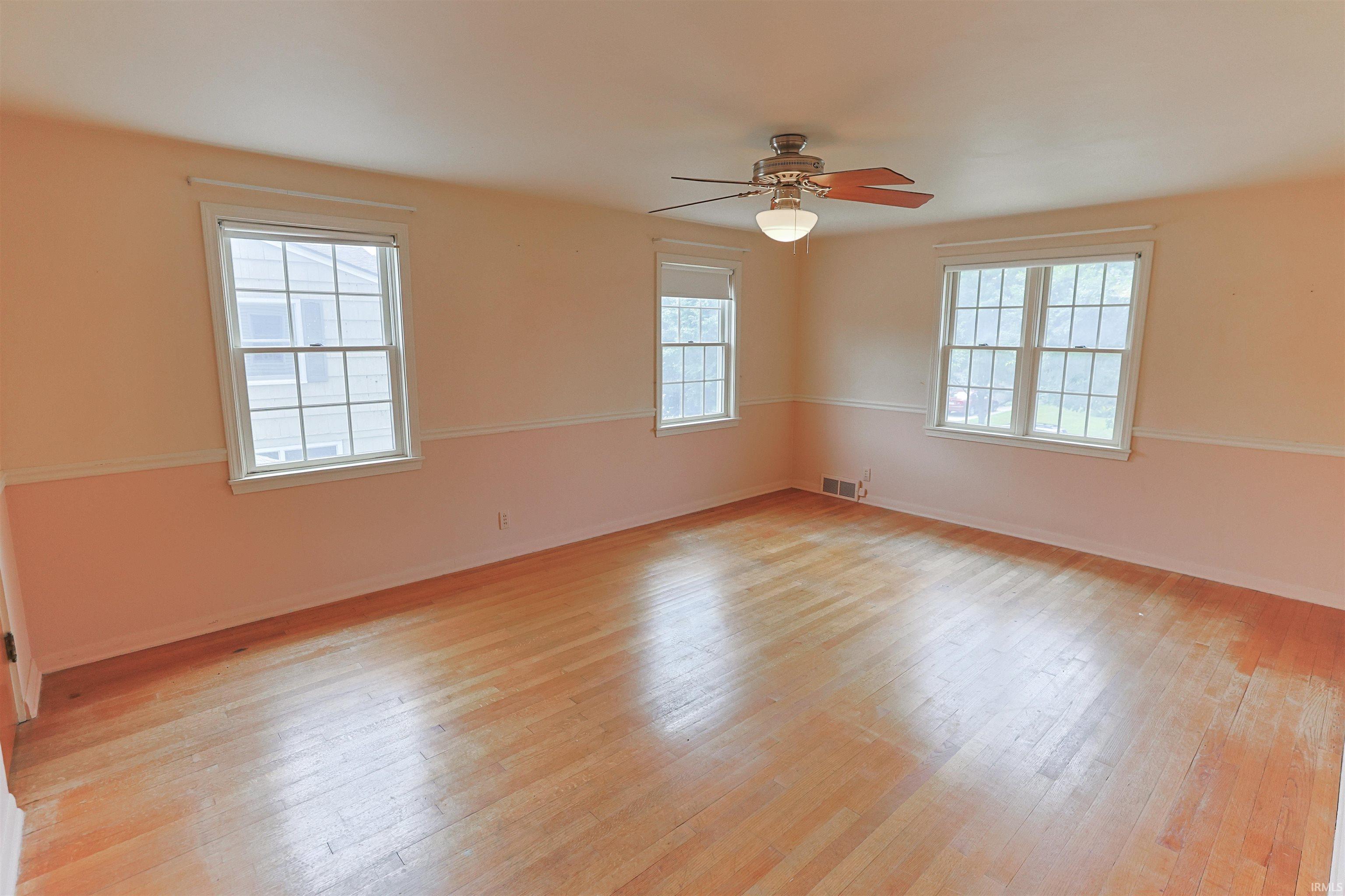 1609 Hoover Avenue South Bend IN 46615